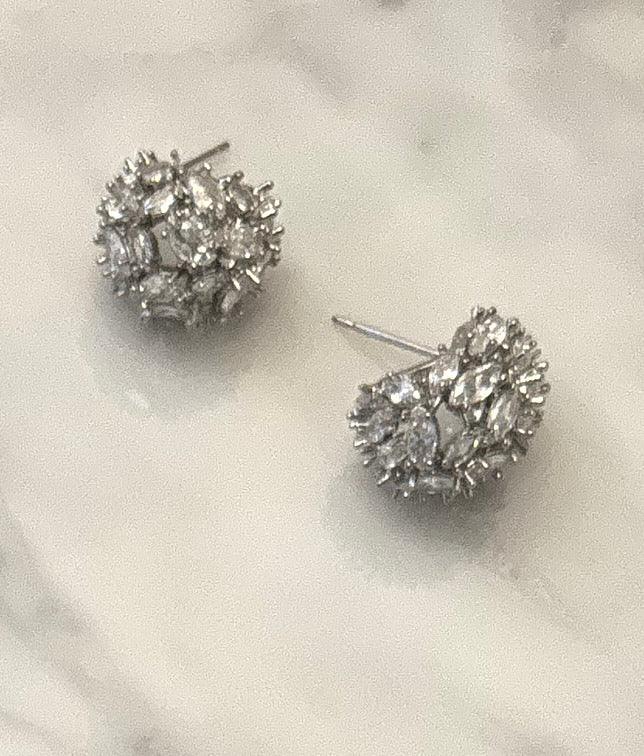 CLUSTER STONE HUGGIES - GOLD DELICATES