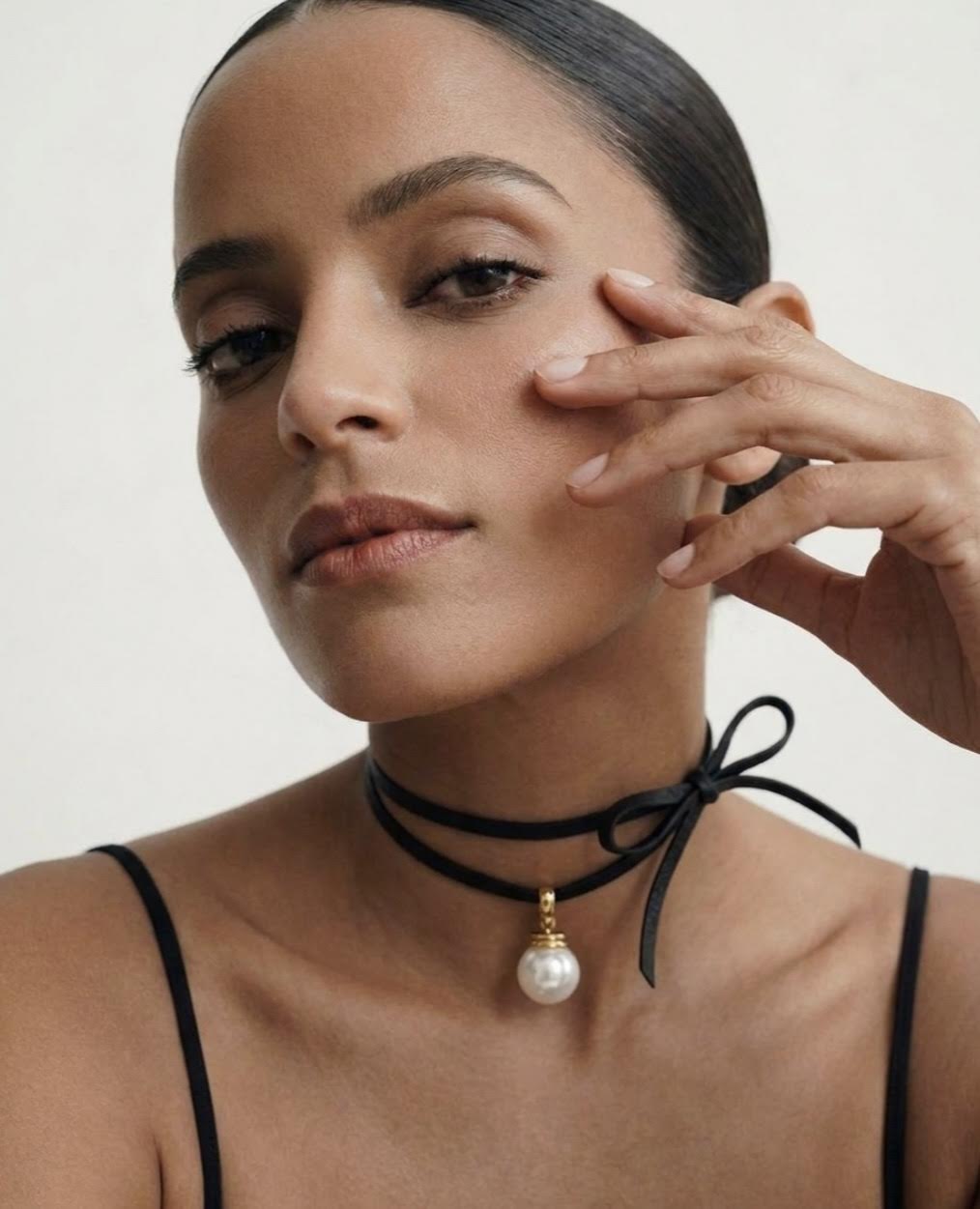 ELLIA PEARL DROP WRAP NECKLACE - GOLD