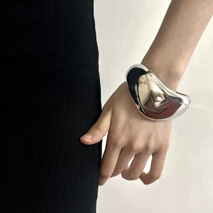 XL WARPED CUFF - GOLD