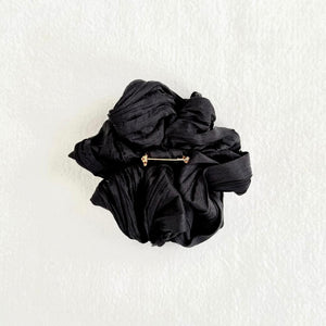 COLETTE TUXEDO BAND FLORETTE CHOKER / BROOCH - BLACK