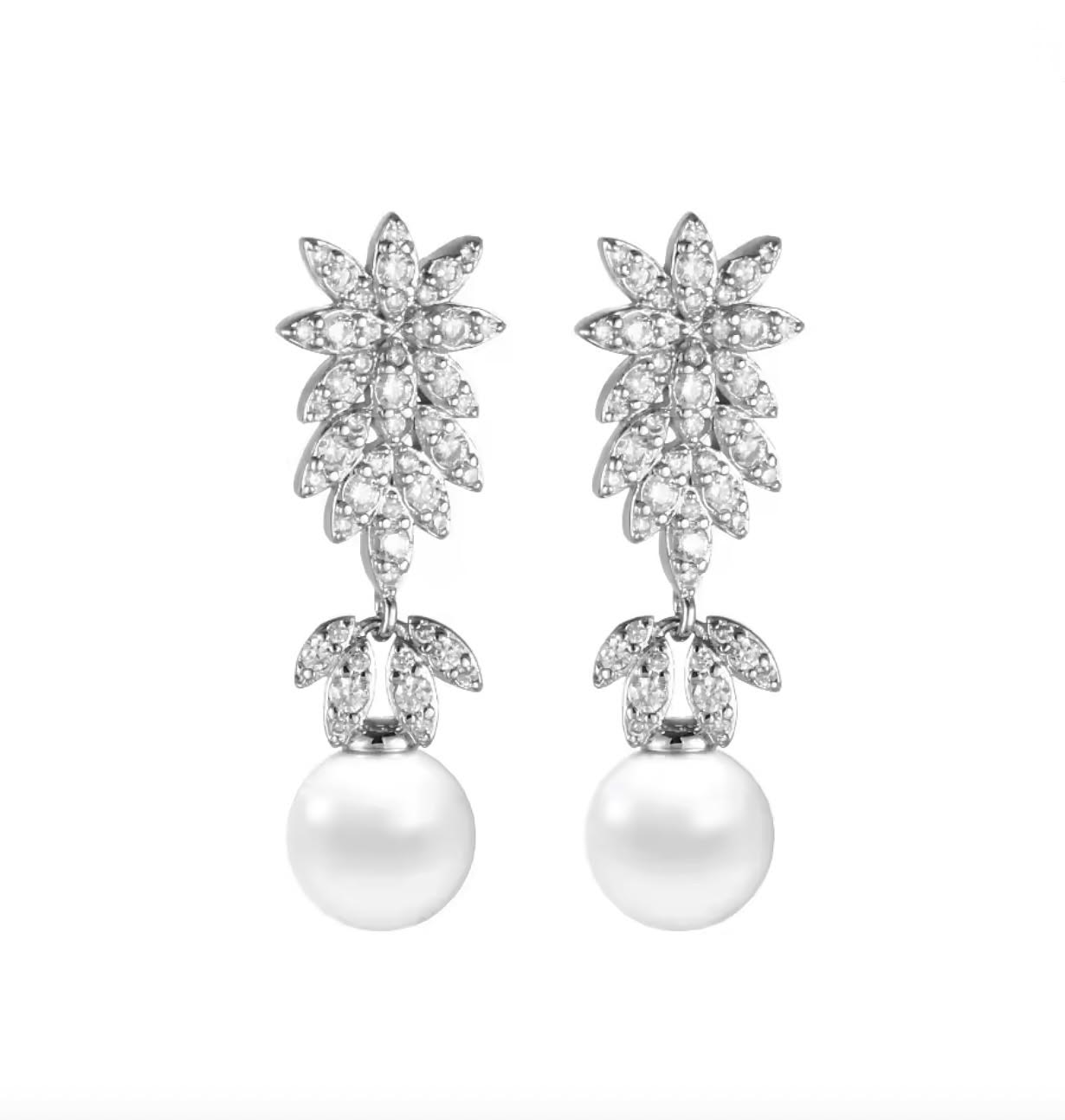 BEATRICE ESTATE PEARL CLUSTER EARRINGS