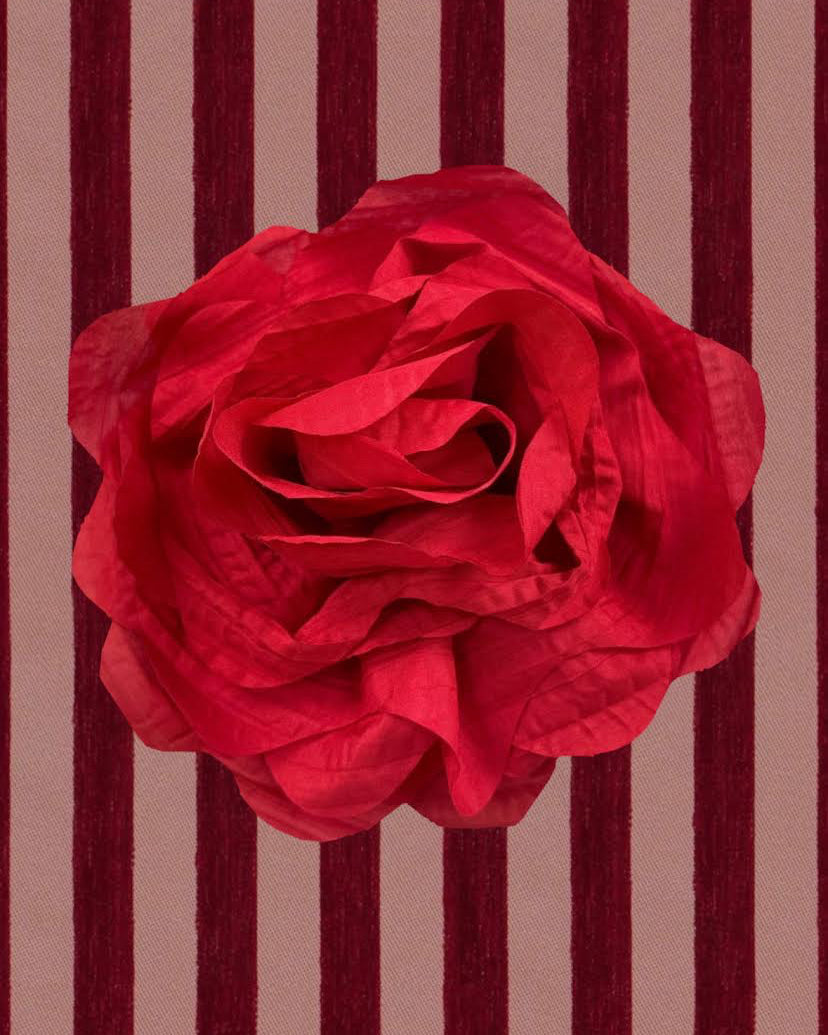 COLETTE PLISSÉ OVERSIZED ROSETTE BROOCH - SCARLET