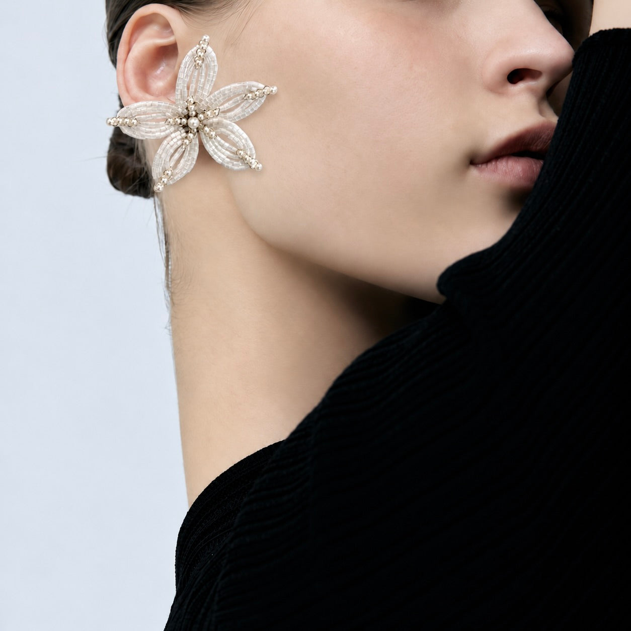 BABE OVERSIZED FLORET EARRING - IVORY