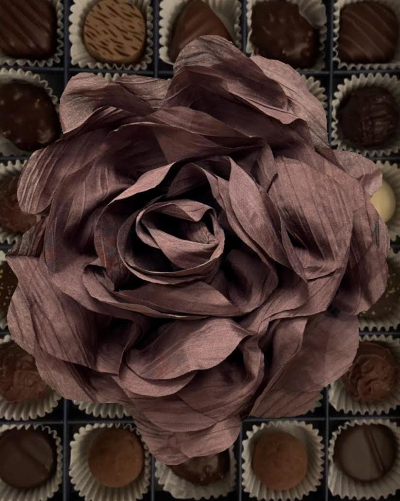 COLETTE PLISSÉ OVERSIZED ROSETTE BROOCH - COCOA
