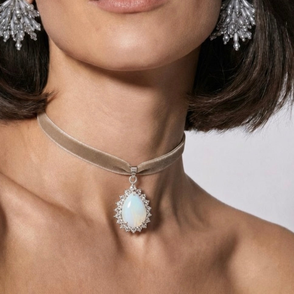 PORTRAIT PEAR STONE PENDANT - OPAL/FOG VELVET