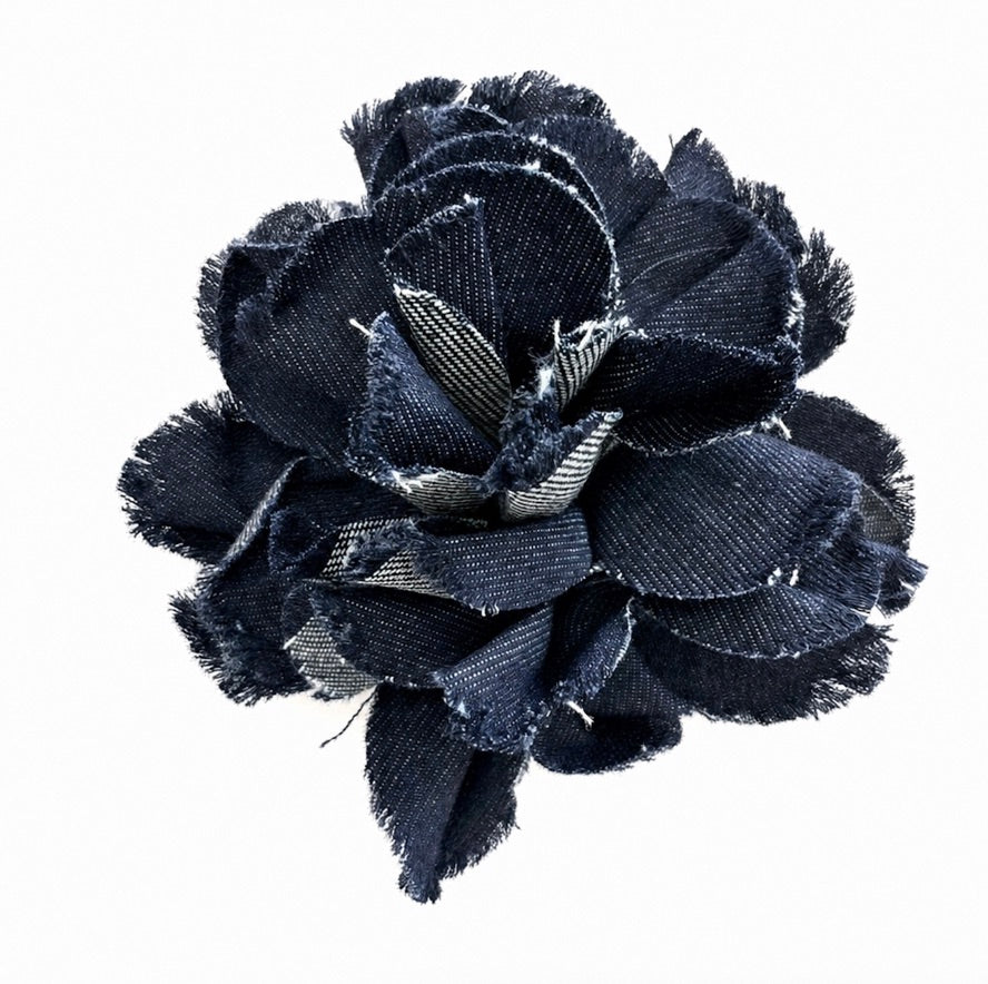 SHREDDED ROSE DENIM BROOCH - DARK WASH