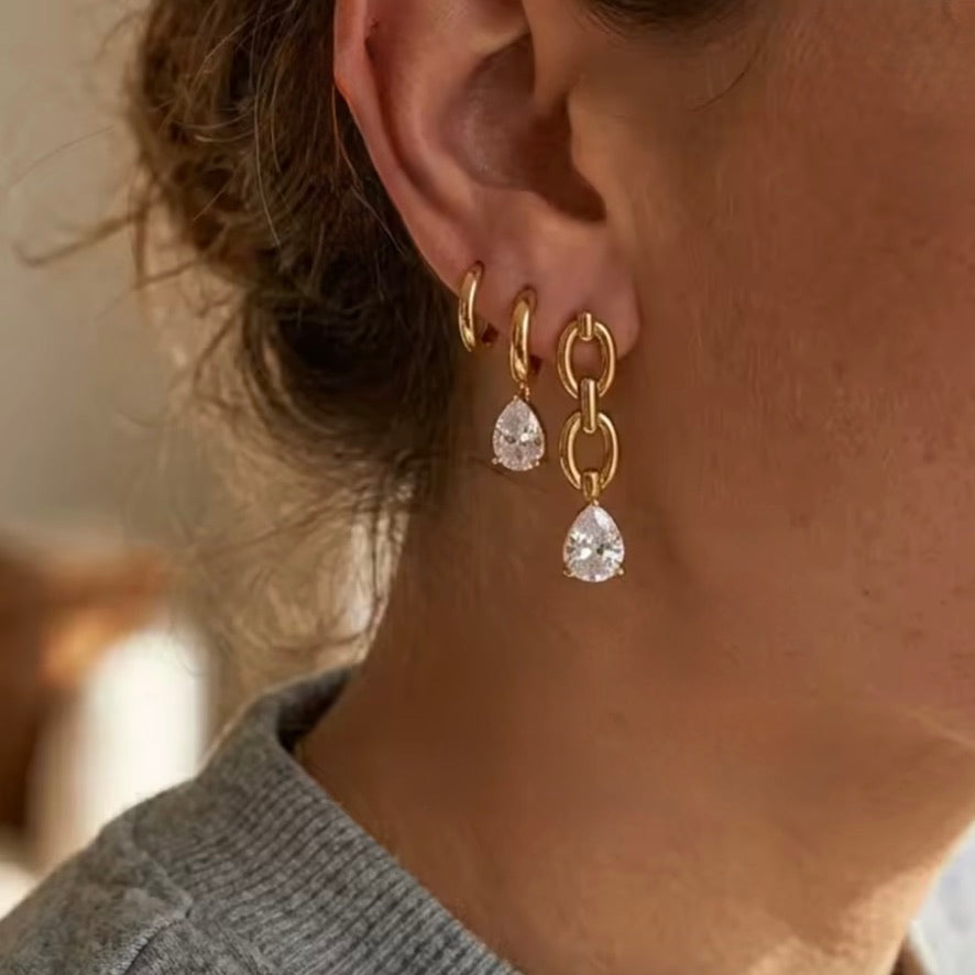 ASYMMETRIC CHAIN PEAR DROPS - GOLD