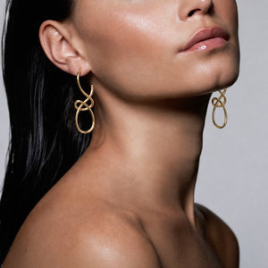 SCULPTURAL TWIST EARRINGS - RHODIUM