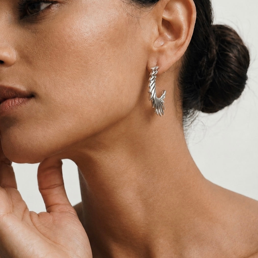 BRAVEHEART HOOP EARRING- GOLD