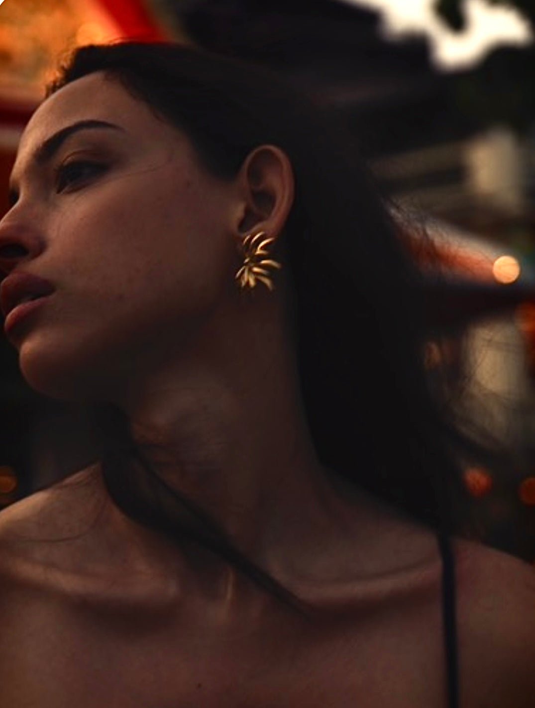 SOPHIA FAN EARRING - GOLD