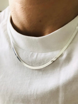 HAILEY HERRINGBONE CHAIN NECKLACE, SHORT - RHODIUM