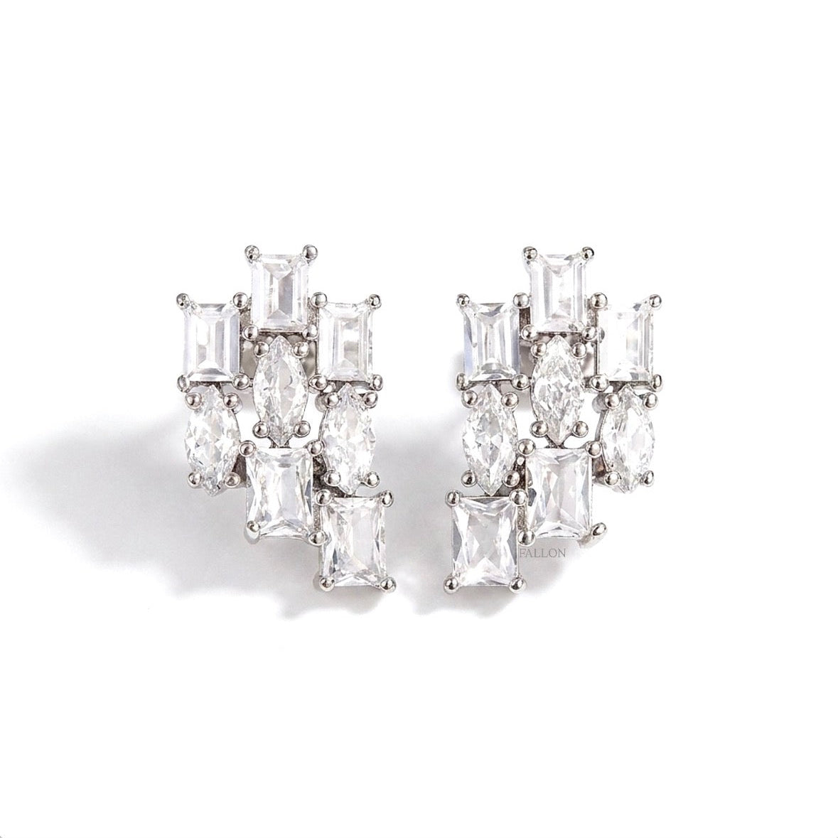FALLON JAGGED EDGE BAR STUD