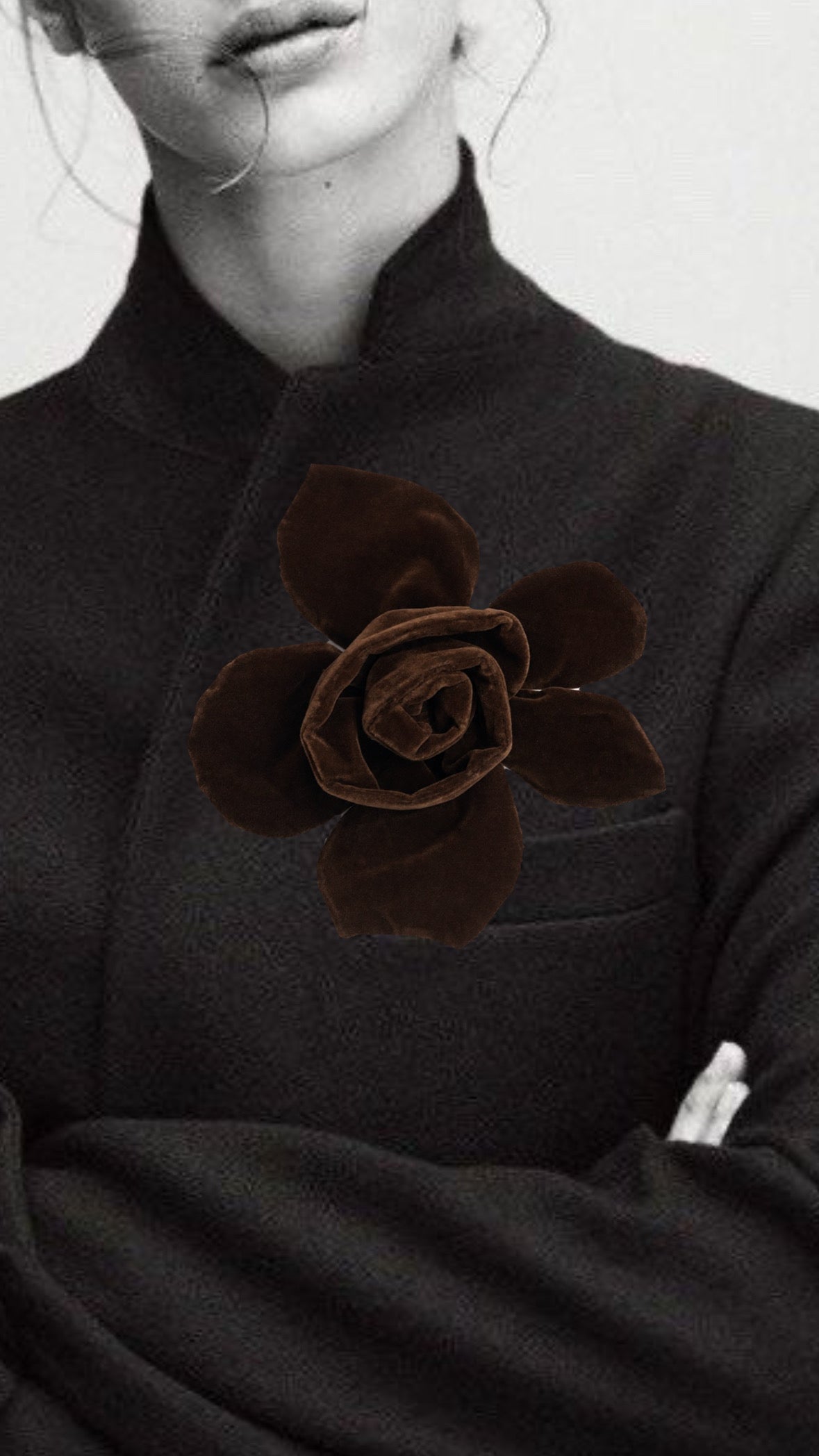 MAKÓ PAPER DOLL CUT OUT VELVET BROOCH - COFFEE