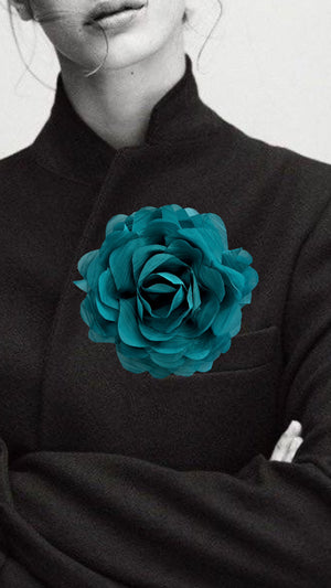 COLETTE PLISSÉ OVERSIZED ROSETTE BROOCH - TEAL