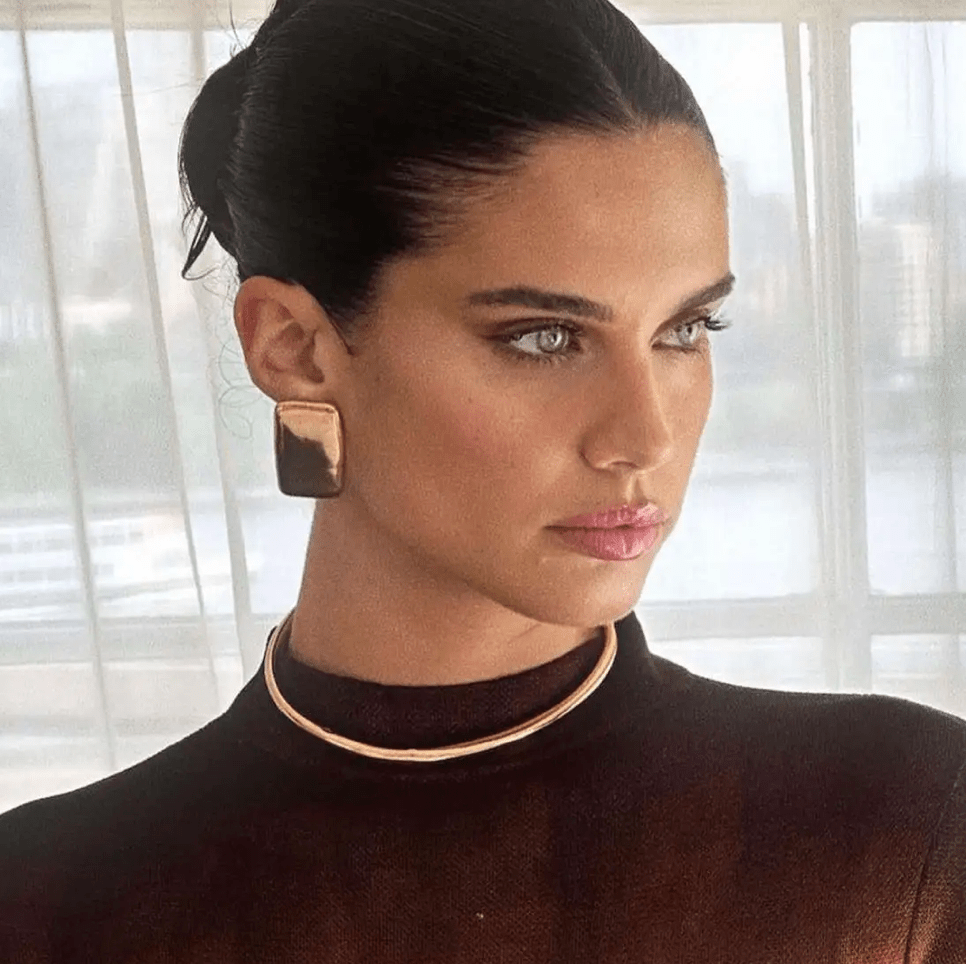 FABIOLA TUBE RIGID TORQUE COLLAR GOLD