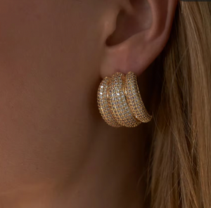 CAMILLA PAVÉ RIBBED HOOPS - GOLD PAVÉ