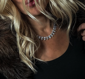 MONARCH POINTED COLLAR NECKLACE - RHODIUM