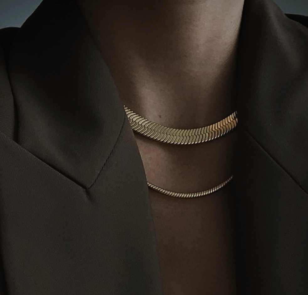 HAILEY THICK HERRINGBONE CHAIN NECKLACE, SHORT - GOLD