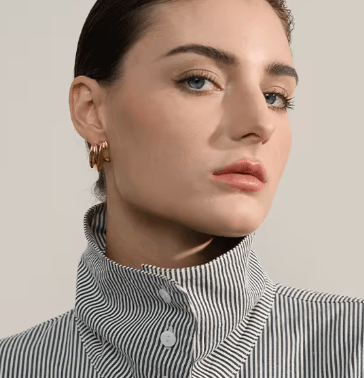 SUMMER FRIDAYS CONCH SHELL HOOPS - GOLD