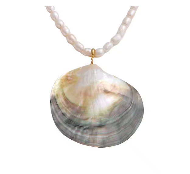 IBIZA SHELL PENDANT