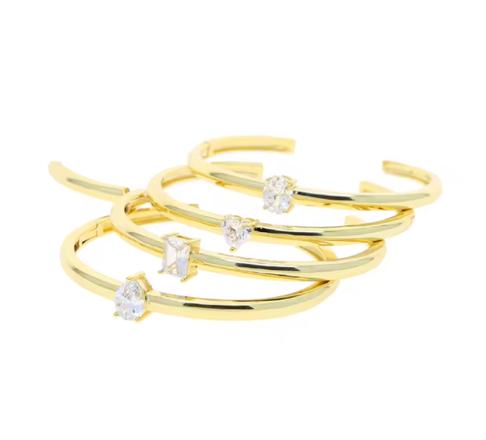 GREENWICH HINGE SOLITAIRE CUFF GOLD - PEAR CUT