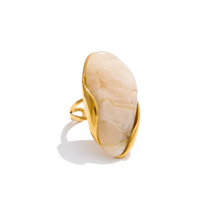 PALM BEACH RESIN PEBBLE RING - LIMESTONE