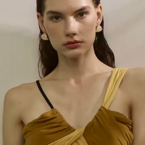 PALM BEACH RESIN HUGGIE EARRING - CLOUD