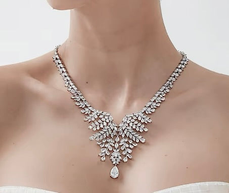 LETIZIA ESTATE V NECKLACE