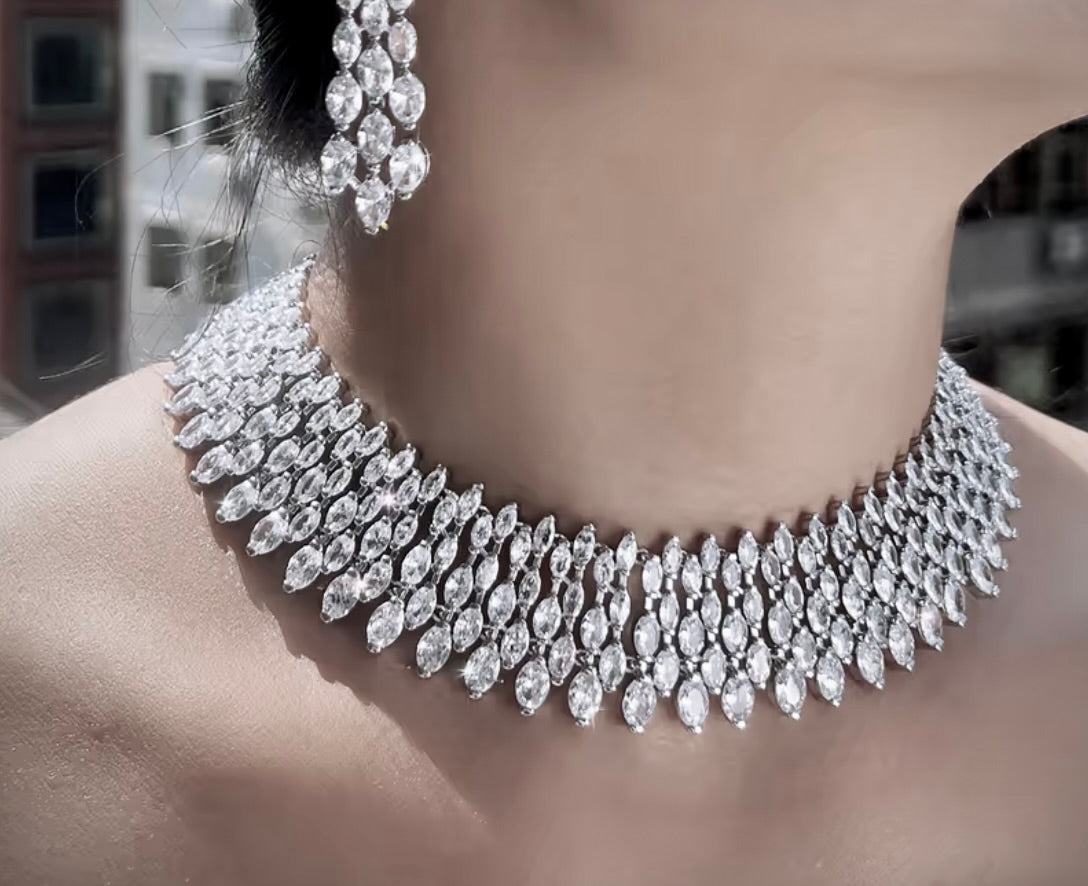 GEORGINA ESTATE CHOKER NECKLACE