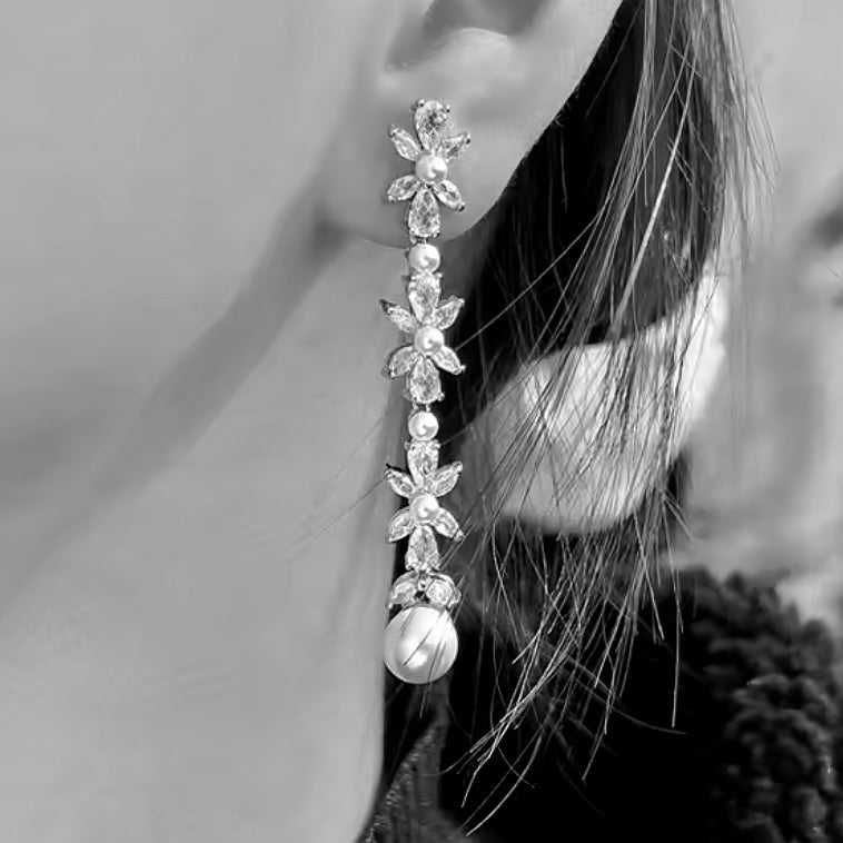 BEATRICE LONG DROP ESTATE EARRINGS