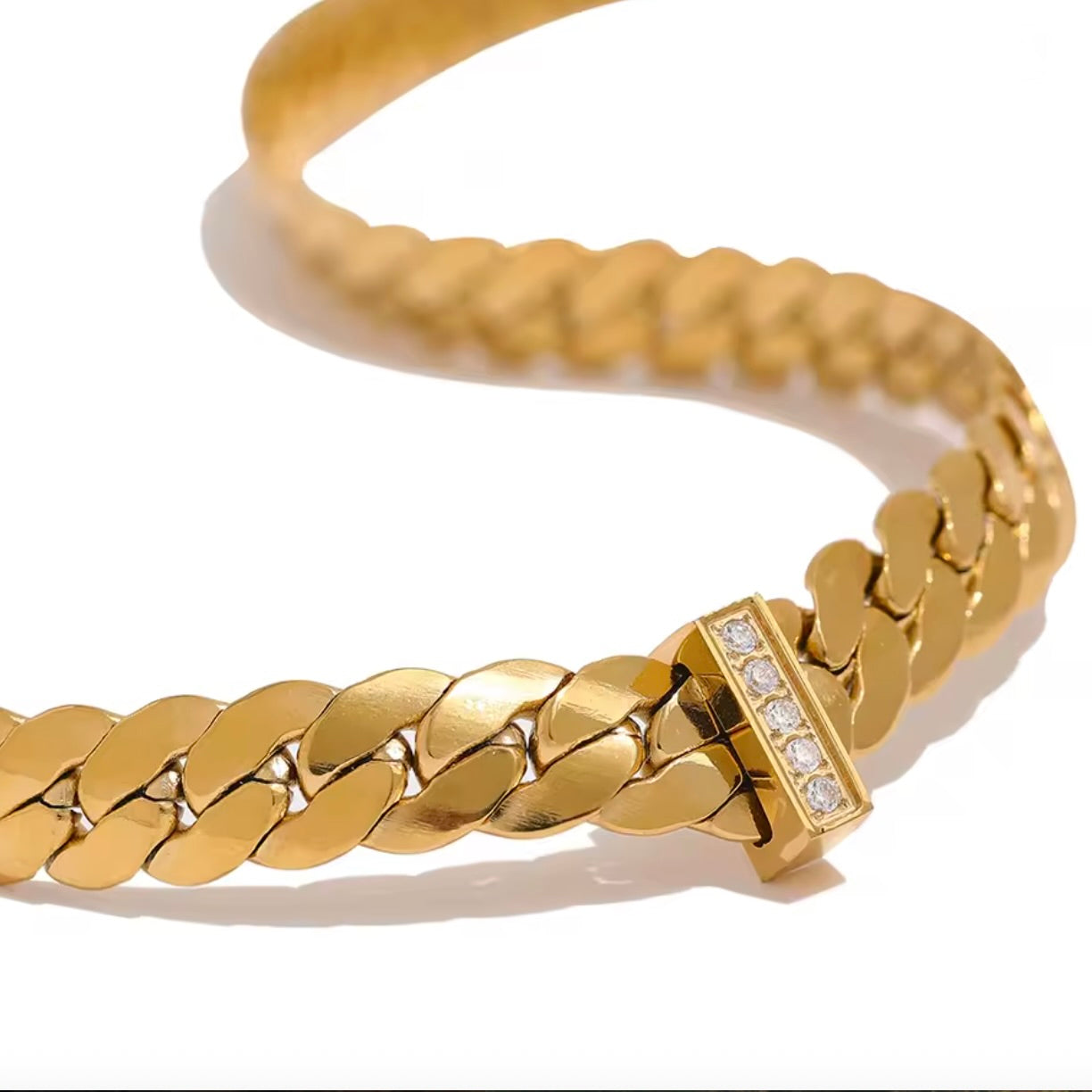 VERA FLATTENED CURB COLLAR - GOLD