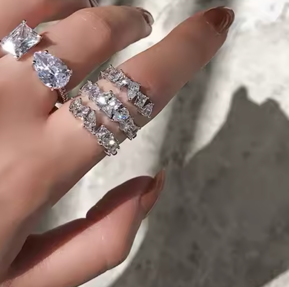 JAGGED EDGE SPIRAL RING