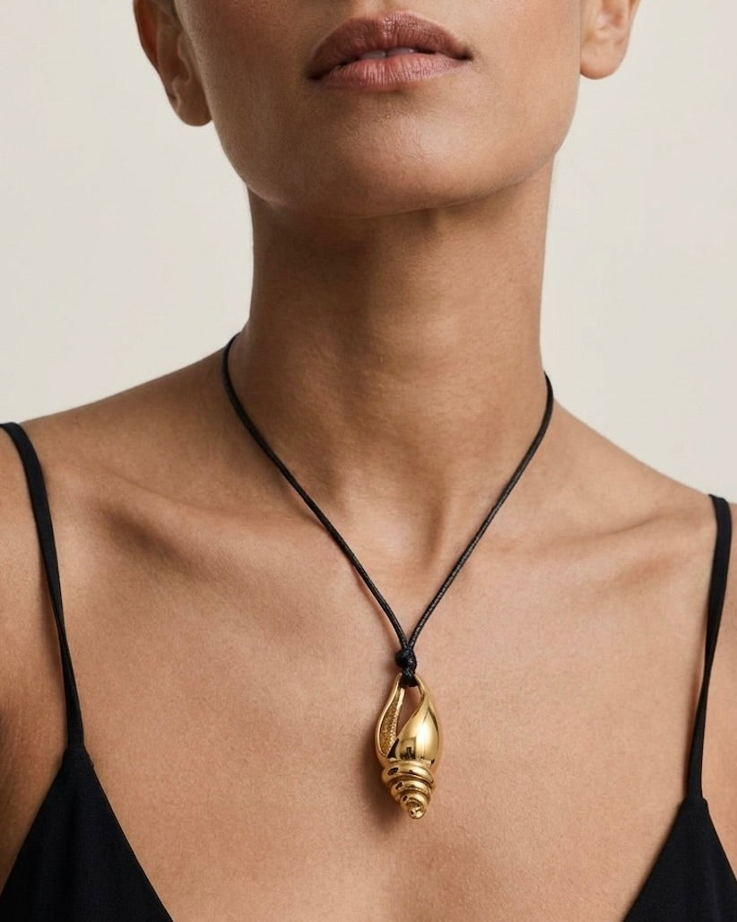 ATHENA BRASS SHELL MEDALLION