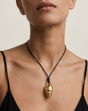 ATHENA BRASS SHELL MEDALLION