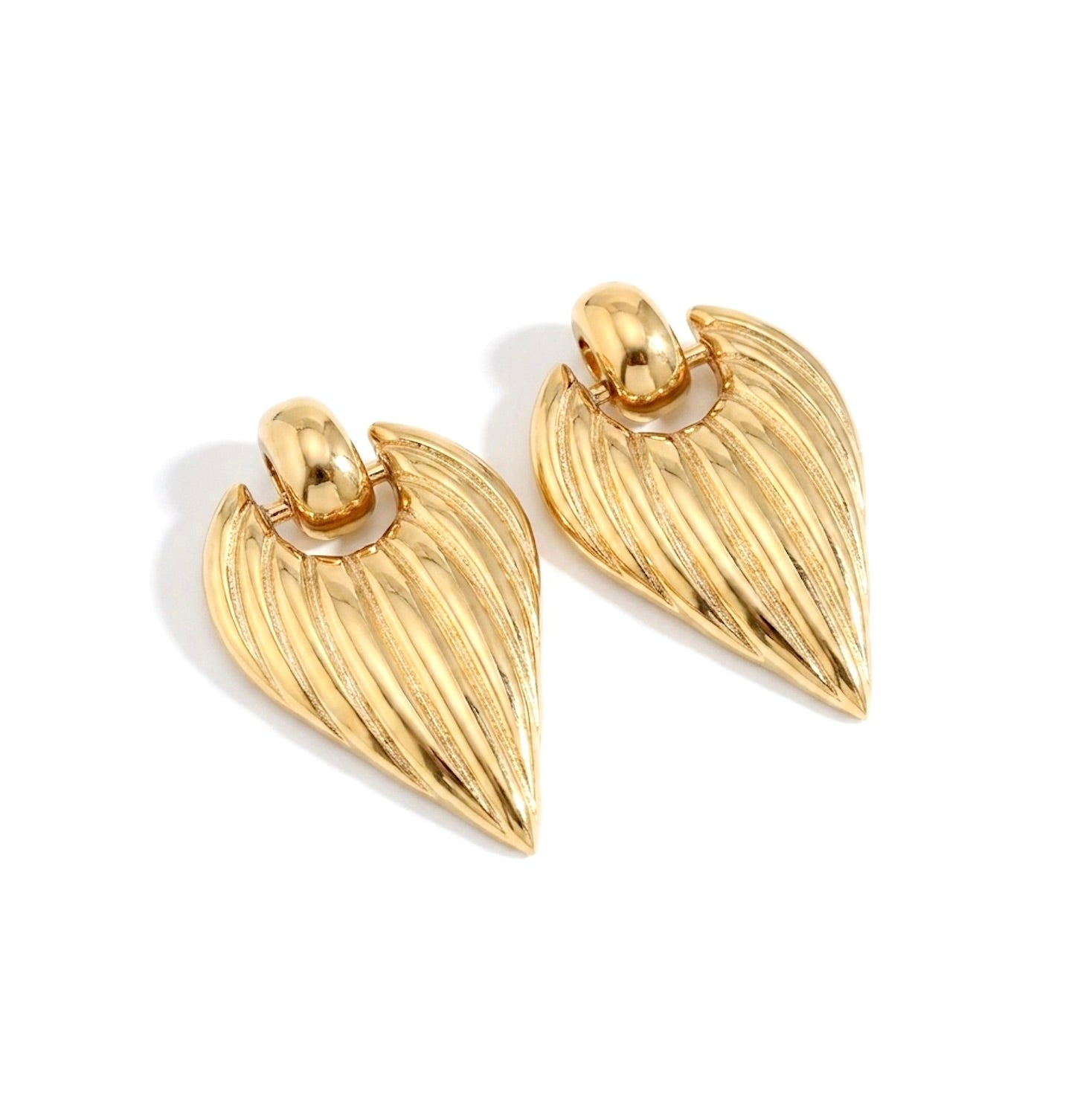 RIBBED SPEARHEAD DROP EARRINGS GOLD