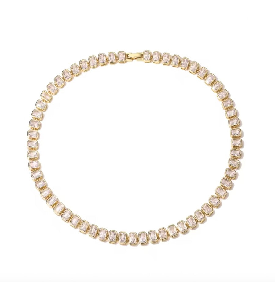 LEXINGTON EMERALD CUT BEZEL SET NECKLACE - GOLD