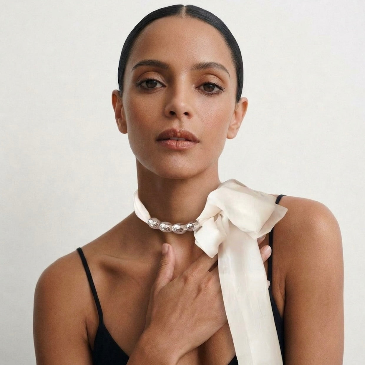 RIBBON SASH NECKLACE  - RHODIUM