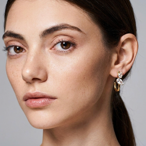 ASYMMETRIC U HOOP - GOLD