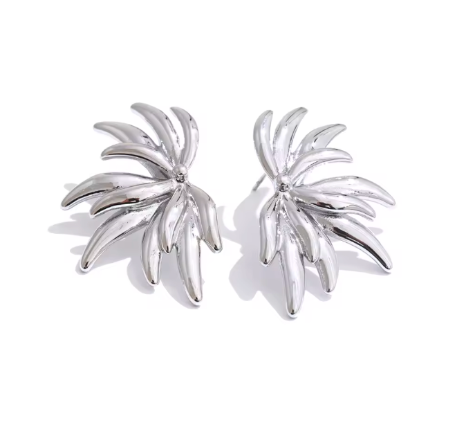 FERN FAN EARRING - GOLD/$70 USE CODE SALE50