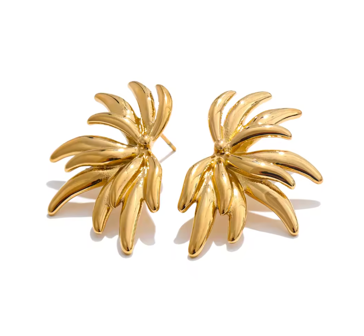 FERN FAN EARRING - GOLD/$70 USE CODE SALE50