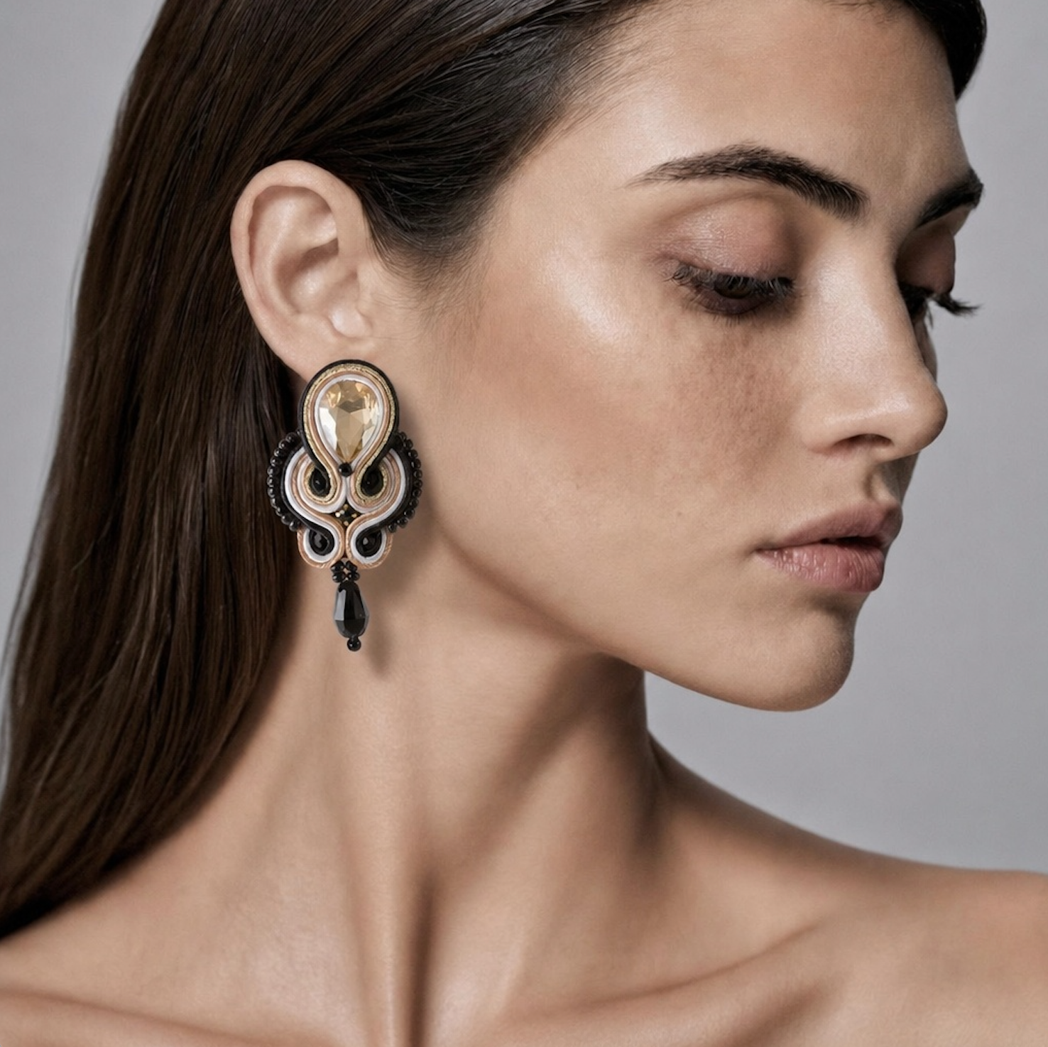 DANUBE DROP EARRINGS - STONE/JET