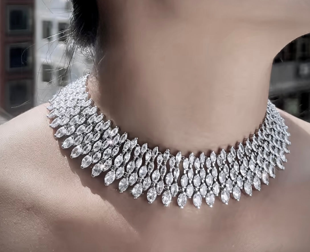 GEORGINA ESTATE CHOKER NECKLACE