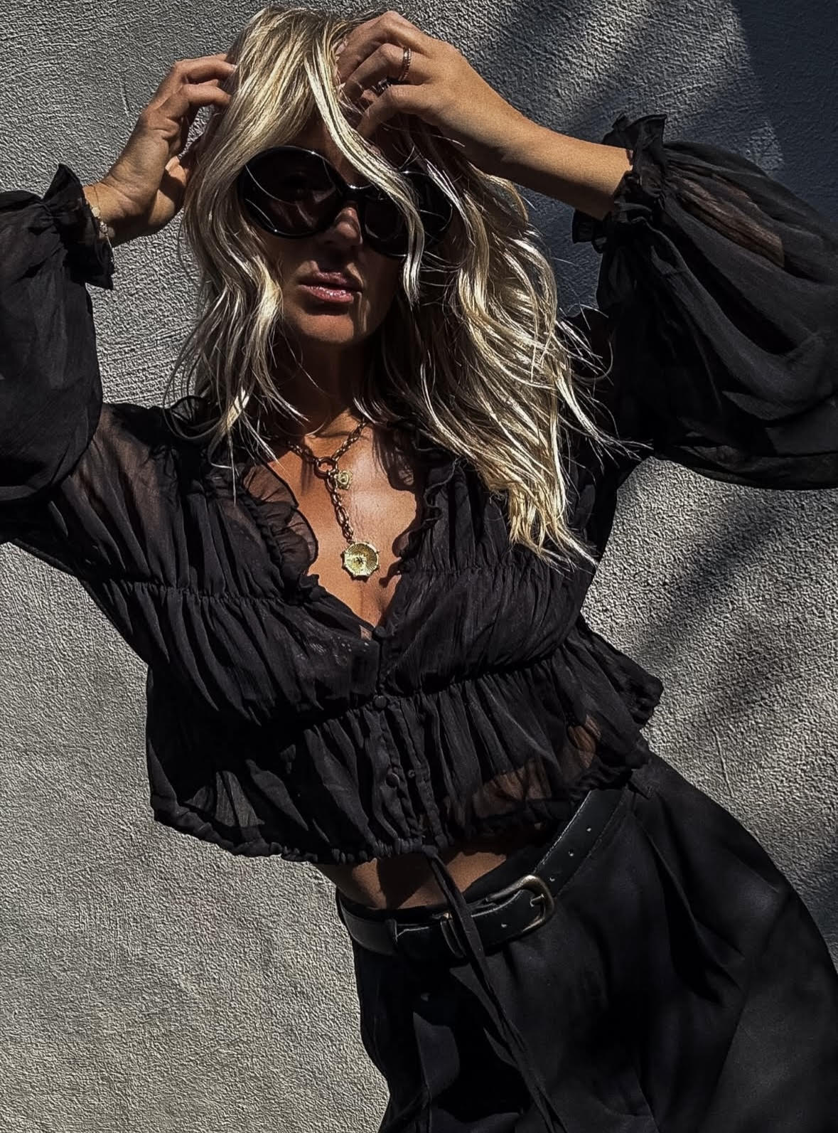 DOUBLE MEDALLION HEART NECKLACE - GOLD