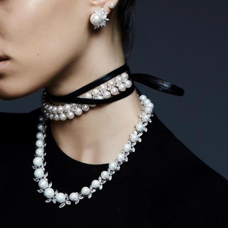 MONARCH PEARL CLUSTER STRAND