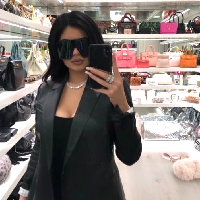 The FALLON Heart Rivière Collar Necklace has been worn by celebrities like Kylie Jenner, and Chriselle Lim.